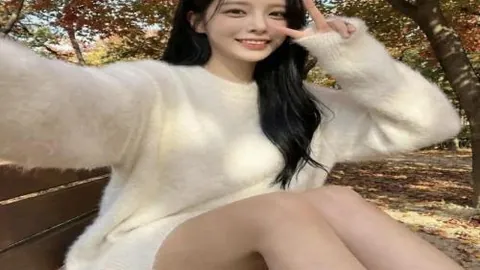 历经艰辛赢得三项冠军，每一战皆全力以赴